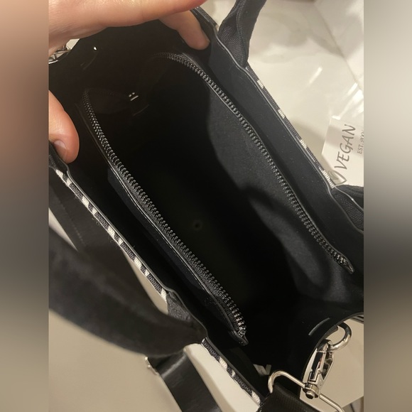 Houndstooth Canvas Tote with Removable Straps - Picture 6 of 11